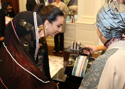 جواهر القاسمي تدشن خط إنتاج عالمي لـ«التلي» في لندن