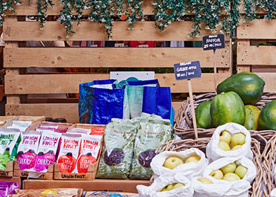 سوق "رايب" التقليدي ينتقل إلى داخل مركز تايمز سكوير