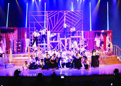 مهرجان دبي لمسرح الشباب يحمل أجواء "عام زايد"