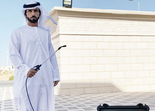 مواطن يبتكر جهازاً للتعقيم الدائم يعمل بالطاقة الشمسية