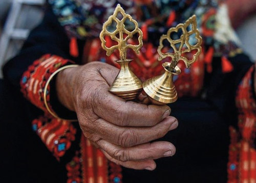 «ذاكرة الوطن».. الكحل.. رفيق جمال المرأة العربية رغم منافسة مستحضرات التجميل