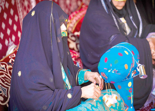 مهرجان الشيخ زايد.. رحلة بعبق الأصالة الإماراتية